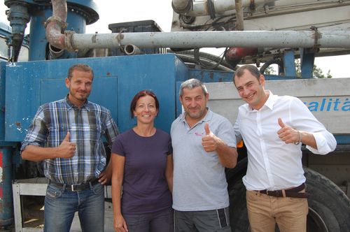 da sn: Philipp Hittmayr, Josef  Fürer con la moglie, Marco Calandi, Product Manager Cifa. 